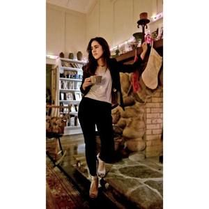 Meet your Posher, Dana